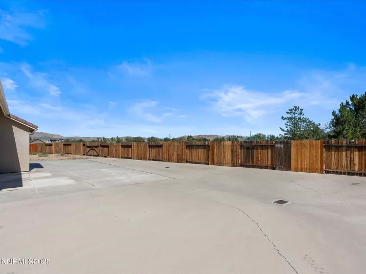 8044 Miramar, Sparks, Nevada 89436, 3 Bedrooms Bedrooms, ,2 BathroomsBathrooms,Residential,Residential,Miramar,250054810