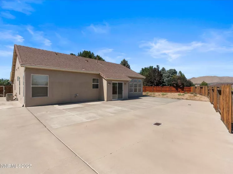 8044 Miramar, Sparks, Nevada 89436, 3 Bedrooms Bedrooms, ,2 BathroomsBathrooms,Residential,Residential,Miramar,250054810