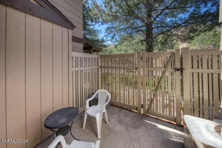 4702 Rio Poco, Reno, Nevada 89502, 2 Bedrooms Bedrooms, ,2 BathroomsBathrooms,Residential,Residential,Rio Poco,250054823