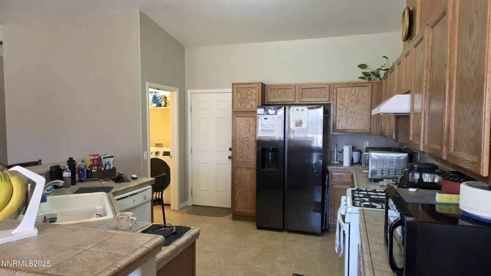 3160 Snowberry, Silver Springs, Nevada 89429, 3 Bedrooms Bedrooms, ,2 BathroomsBathrooms,Residential,Residential,Snowberry,250054829