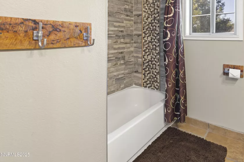 1165 Farm, Fernley, Nevada 89408, 4 Bedrooms Bedrooms, ,3 BathroomsBathrooms,Residential,Residential,Farm,250054831