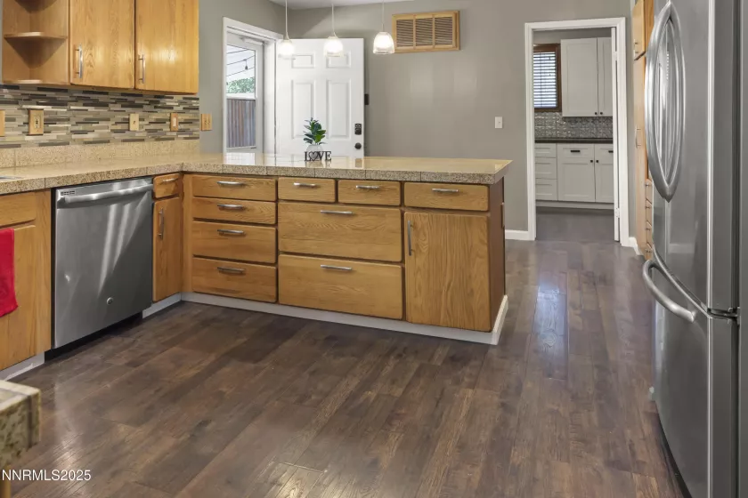 1165 Farm, Fernley, Nevada 89408, 4 Bedrooms Bedrooms, ,3 BathroomsBathrooms,Residential,Residential,Farm,250054831