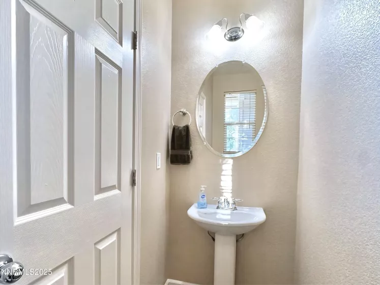 9255 Lone Wolf, Reno, Nevada 89506, 2 Bedrooms Bedrooms, ,2 BathroomsBathrooms,Residential,Residential,Lone Wolf,250054833