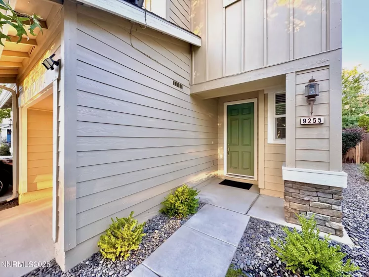 9255 Lone Wolf, Reno, Nevada 89506, 2 Bedrooms Bedrooms, ,2 BathroomsBathrooms,Residential,Residential,Lone Wolf,250054833