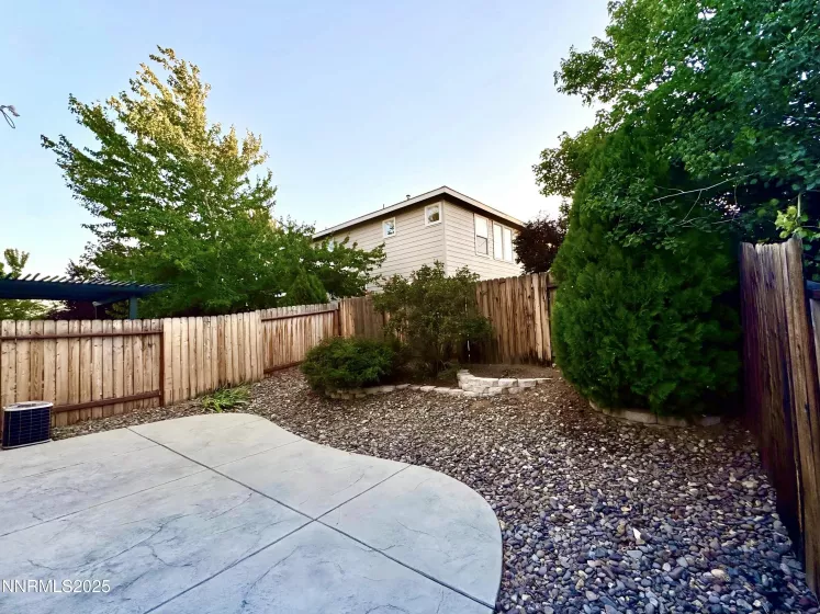 9255 Lone Wolf, Reno, Nevada 89506, 2 Bedrooms Bedrooms, ,2 BathroomsBathrooms,Residential,Residential,Lone Wolf,250054833