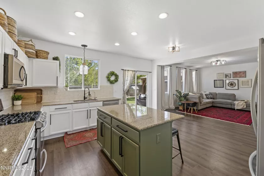 8972 Finnsech, Reno, Nevada 89506, 4 Bedrooms Bedrooms, ,3 BathroomsBathrooms,Residential,Residential,Finnsech,250054834