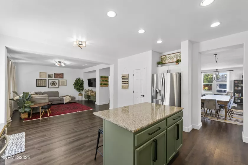 8972 Finnsech, Reno, Nevada 89506, 4 Bedrooms Bedrooms, ,3 BathroomsBathrooms,Residential,Residential,Finnsech,250054834