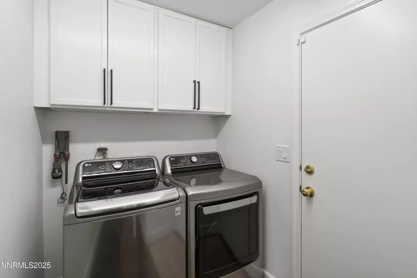 8972 Finnsech, Reno, Nevada 89506, 4 Bedrooms Bedrooms, ,3 BathroomsBathrooms,Residential,Residential,Finnsech,250054834