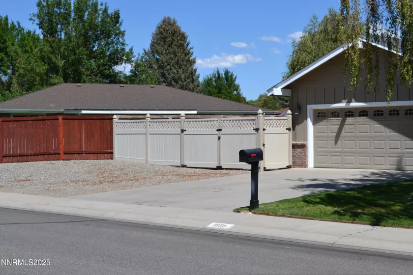 1625 Olua, Minden, Nevada 89423, 3 Bedrooms Bedrooms, ,2 BathroomsBathrooms,Residential,Residential,Olua,250054835