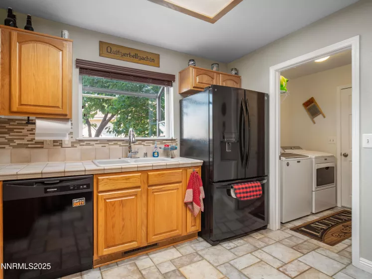 963 Desert, Carson City, Nevada 89705, 3 Bedrooms Bedrooms, ,2 BathroomsBathrooms,Residential,Residential,Desert,250053569