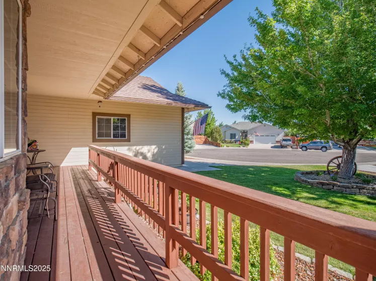 963 Desert, Carson City, Nevada 89705, 3 Bedrooms Bedrooms, ,2 BathroomsBathrooms,Residential,Residential,Desert,250053569