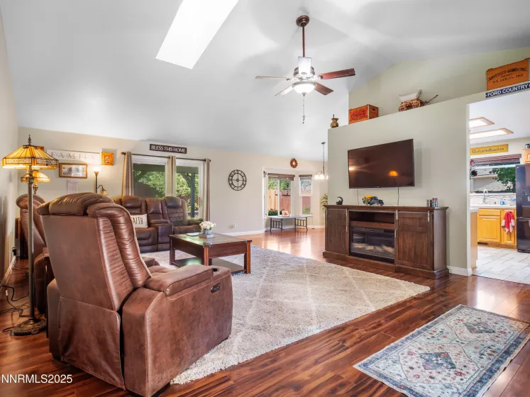 963 Desert, Carson City, Nevada 89705, 3 Bedrooms Bedrooms, ,2 BathroomsBathrooms,Residential,Residential,Desert,250053569