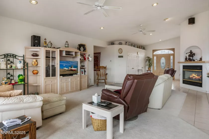 2872 Squires, Minden, Nevada 89423, 3 Bedrooms Bedrooms, ,3 BathroomsBathrooms,Residential,Residential,Squires,250054838