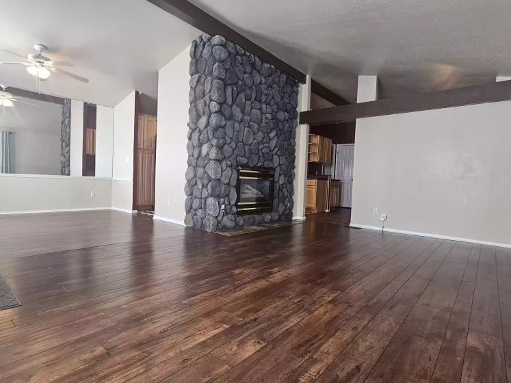 8 Branbury Way, Reno, Nevada 89506, 2 Bedrooms Bedrooms, 11 Rooms Rooms,2 BathroomsBathrooms,Manufactured,Residential,Branbury,250054842