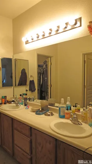 201 Crown Point, Dayton, Nevada 89403, 3 Bedrooms Bedrooms, ,2 BathroomsBathrooms,Residential,Residential,Crown Point,250006448