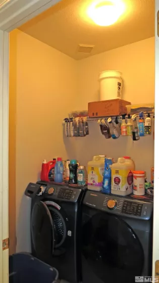 201 Crown Point, Dayton, Nevada 89403, 3 Bedrooms Bedrooms, ,2 BathroomsBathrooms,Residential,Residential,Crown Point,250006448