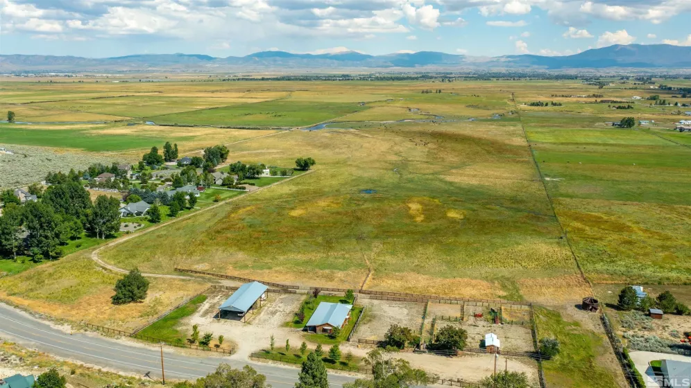 1461 Foothill, Gardnerville, Nevada 89460, 2 Bedrooms Bedrooms, ,2 BathroomsBathrooms,Residential,Residential,Foothill,230011772