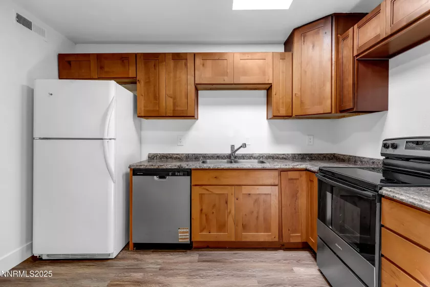 1029 Baywood, Sparks, Nevada 89434, 3 Bedrooms Bedrooms, ,1 BathroomBathrooms,Residential,Residential,Baywood,250054856