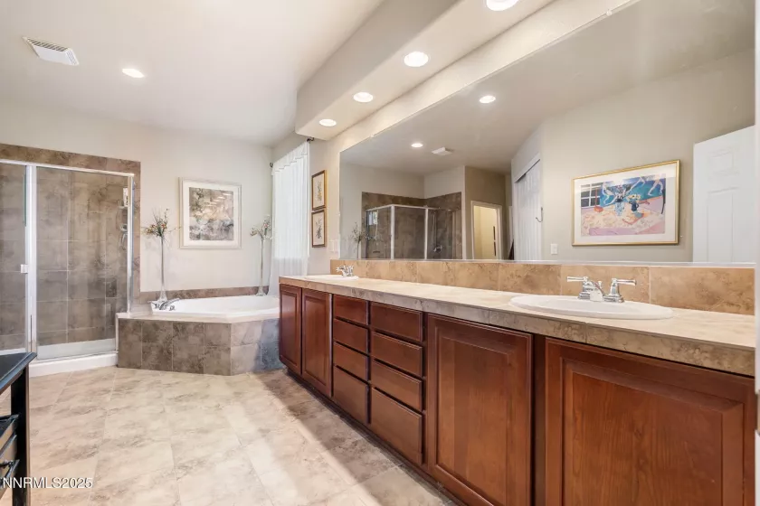 648 St Andrews, Dayton, Nevada 89403, 4 Bedrooms Bedrooms, ,3 BathroomsBathrooms,Residential,Residential,St Andrews,250054878