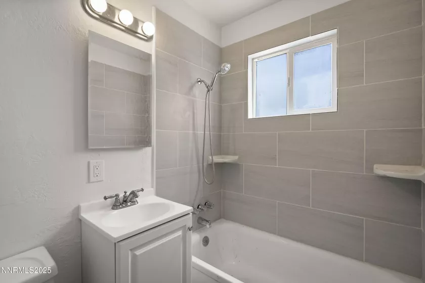 1125 Dodson, Sparks, Nevada 89431, 3 Bedrooms Bedrooms, ,1 BathroomBathrooms,Residential,Residential,Dodson,250054895