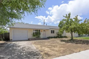 1125 Dodson, Sparks, Nevada 89431, 3 Bedrooms Bedrooms, ,1 BathroomBathrooms,Residential,Residential,Dodson,250054895