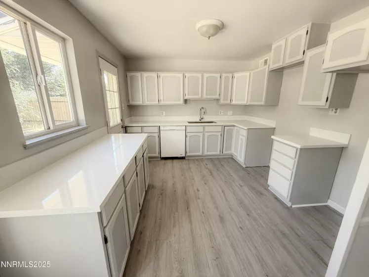 1125 Dodson, Sparks, Nevada 89431, 3 Bedrooms Bedrooms, ,1 BathroomBathrooms,Residential,Residential,Dodson,250054895