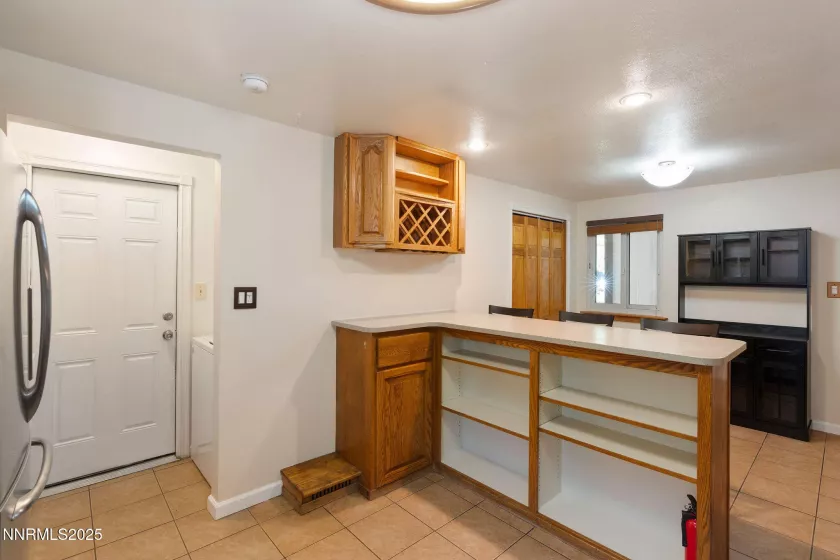 Breakfast bar and Nook