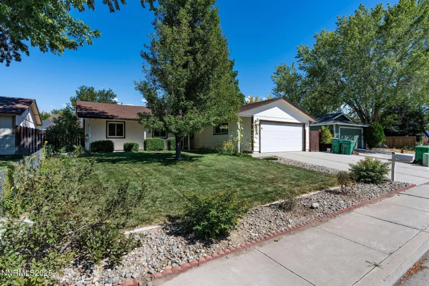 2952 Caballo, Reno, Nevada 89502, 3 Bedrooms Bedrooms, ,2 BathroomsBathrooms,Residential,Residential,Caballo,250054904