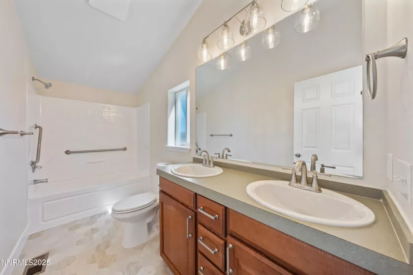 630 Thornbird, Fallon, Nevada 89406, 4 Bedrooms Bedrooms, ,2 BathroomsBathrooms,Residential,Residential,Thornbird,250054906