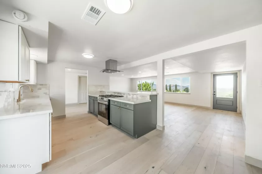 210 Sutro, Carson City, Nevada 89706, 4 Bedrooms Bedrooms, ,3 BathroomsBathrooms,Residential,Residential,Sutro,250054907