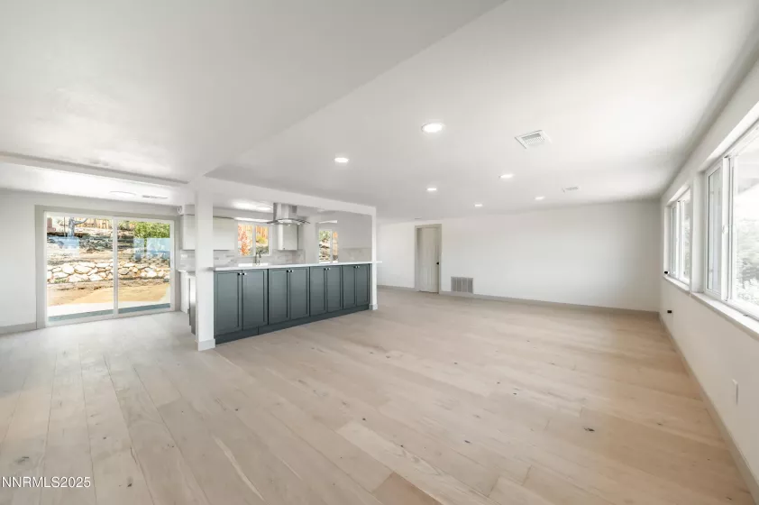 210 Sutro, Carson City, Nevada 89706, 4 Bedrooms Bedrooms, ,3 BathroomsBathrooms,Residential,Residential,Sutro,250054907