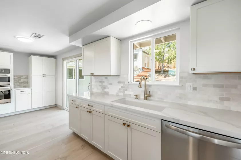 210 Sutro, Carson City, Nevada 89706, 4 Bedrooms Bedrooms, ,3 BathroomsBathrooms,Residential,Residential,Sutro,250054907