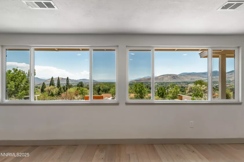 210 Sutro, Carson City, Nevada 89706, 4 Bedrooms Bedrooms, ,3 BathroomsBathrooms,Residential,Residential,Sutro,250054907