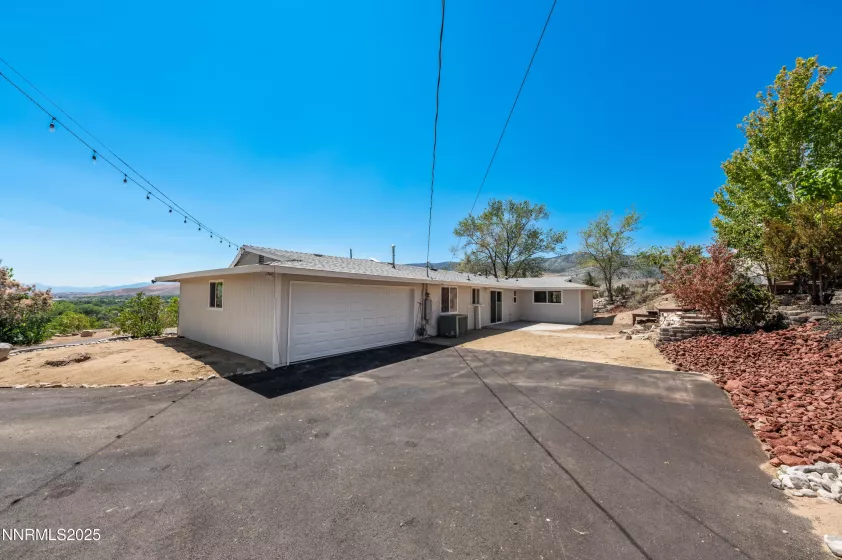 210 Sutro, Carson City, Nevada 89706, 4 Bedrooms Bedrooms, ,3 BathroomsBathrooms,Residential,Residential,Sutro,250054907