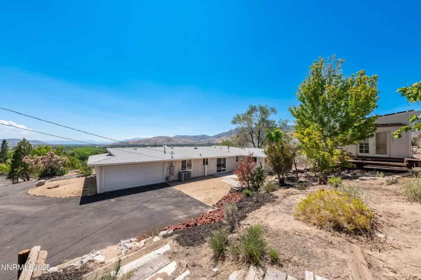 210 Sutro, Carson City, Nevada 89706, 4 Bedrooms Bedrooms, ,3 BathroomsBathrooms,Residential,Residential,Sutro,250054907