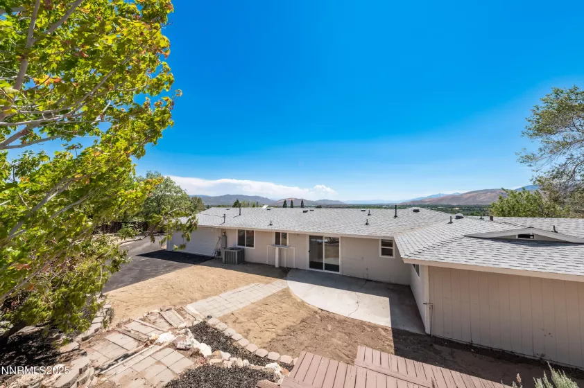 210 Sutro, Carson City, Nevada 89706, 4 Bedrooms Bedrooms, ,3 BathroomsBathrooms,Residential,Residential,Sutro,250054907