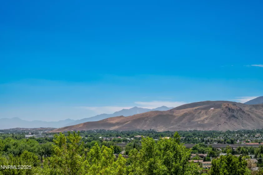 210 Sutro, Carson City, Nevada 89706, 4 Bedrooms Bedrooms, ,3 BathroomsBathrooms,Residential,Residential,Sutro,250054907