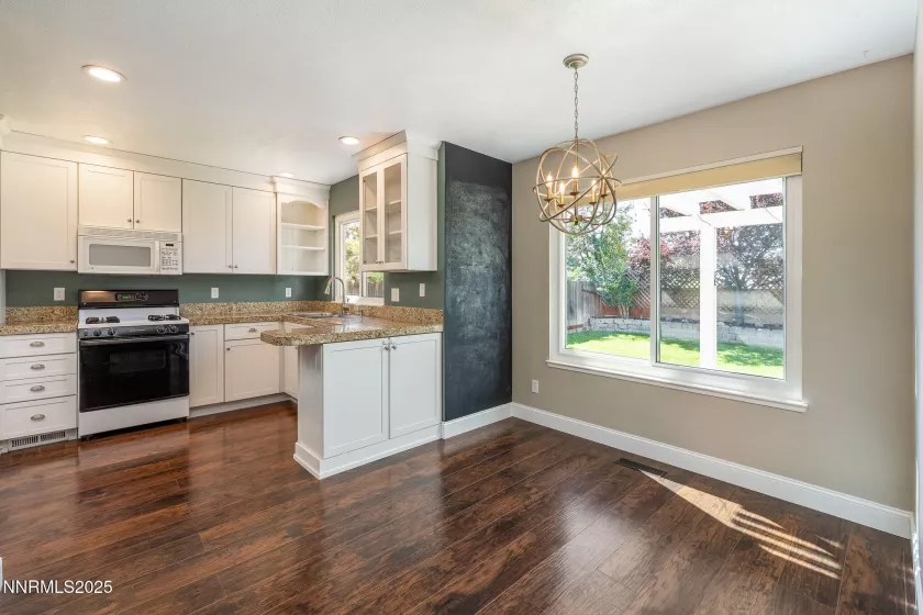 5976 Coyote Ridge, Reno, Nevada 89523, 2 Bedrooms Bedrooms, ,3 BathroomsBathrooms,Residential,Residential,Coyote Ridge,250054908