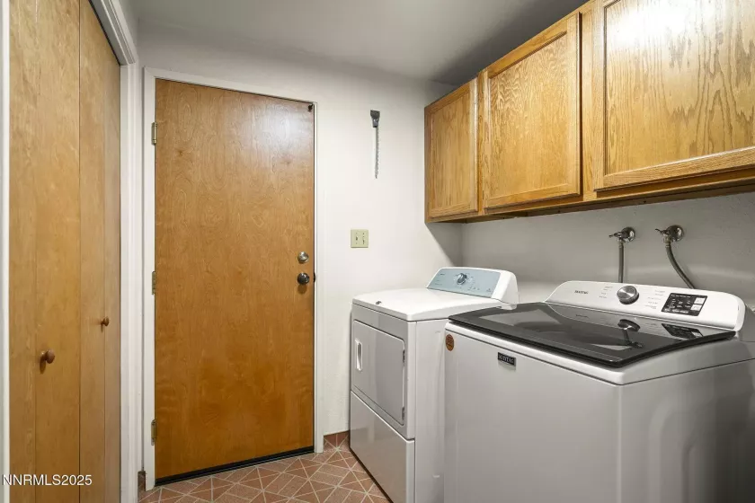 1339 Angels Camp, Carson City, Nevada 89703, 3 Bedrooms Bedrooms, ,2 BathroomsBathrooms,Residential,Residential,Angels Camp,250054909
