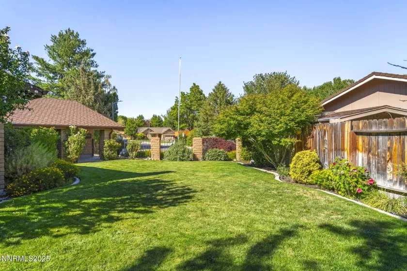 1339 Angels Camp, Carson City, Nevada 89703, 3 Bedrooms Bedrooms, ,2 BathroomsBathrooms,Residential,Residential,Angels Camp,250054909