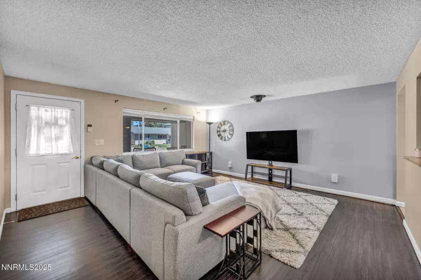 625 Lander, Carson City, Nevada 89701, 3 Bedrooms Bedrooms, ,2 BathroomsBathrooms,Residential,Residential,Lander,250054910