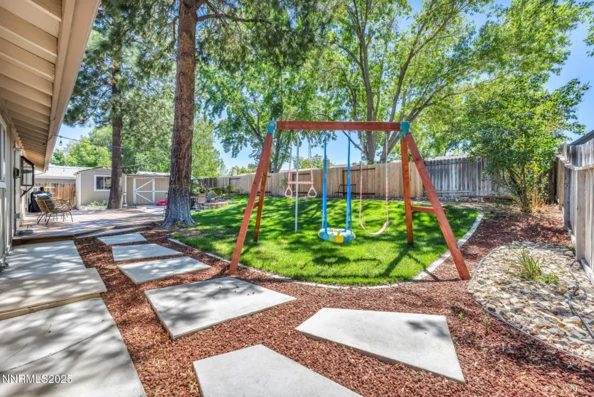 625 Lander, Carson City, Nevada 89701, 3 Bedrooms Bedrooms, ,2 BathroomsBathrooms,Residential,Residential,Lander,250054910