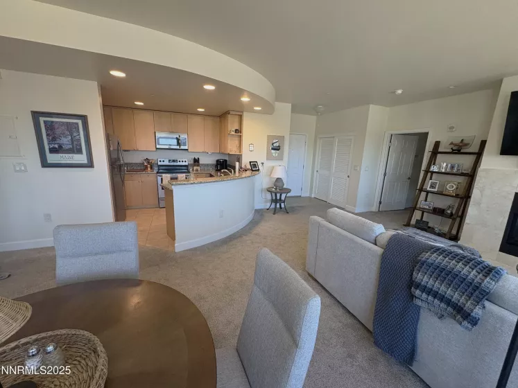 450 Arlington, Reno, Nevada 89503, 2 Bedrooms Bedrooms, ,2 BathroomsBathrooms,Residential,Residential,Arlington,250054913