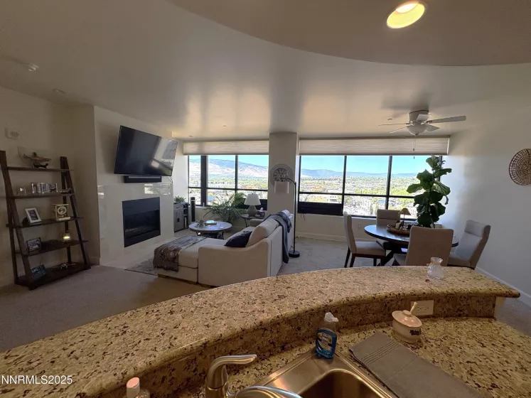 450 Arlington, Reno, Nevada 89503, 2 Bedrooms Bedrooms, ,2 BathroomsBathrooms,Residential,Residential,Arlington,250054913