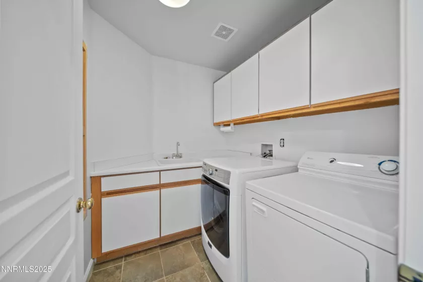 1905 Lakeshore, Washoe Valley, Nevada 89704, 3 Bedrooms Bedrooms, ,3 BathroomsBathrooms,Residential,Residential,Lakeshore,250054912