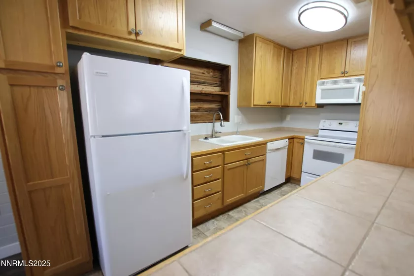 824 H, Hawthorne, Nevada 89415, 3 Bedrooms Bedrooms, ,2 BathroomsBathrooms,Residential,Residential,H,250054914