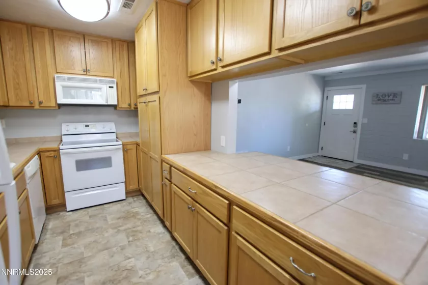 824 H, Hawthorne, Nevada 89415, 3 Bedrooms Bedrooms, ,2 BathroomsBathrooms,Residential,Residential,H,250054914