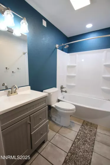824 H, Hawthorne, Nevada 89415, 3 Bedrooms Bedrooms, ,2 BathroomsBathrooms,Residential,Residential,H,250054914