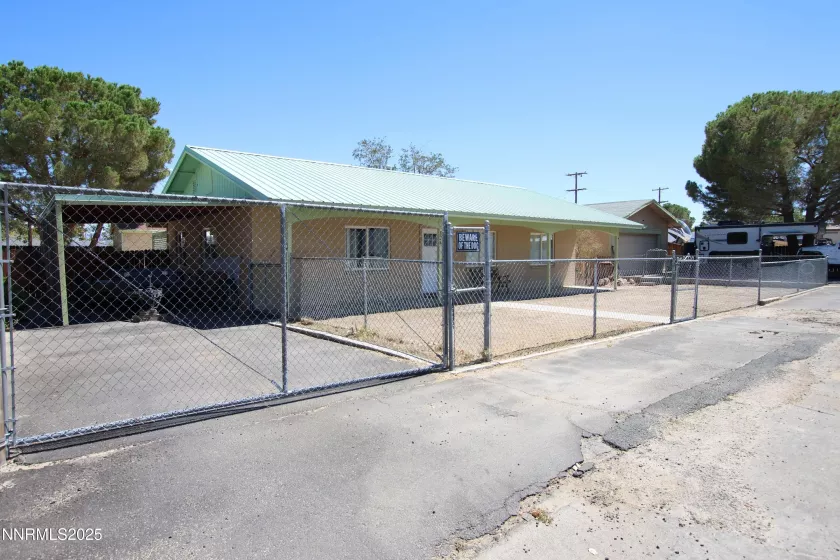 824 H, Hawthorne, Nevada 89415, 3 Bedrooms Bedrooms, ,2 BathroomsBathrooms,Residential,Residential,H,250054914
