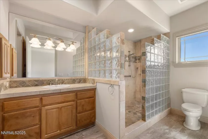 14245 Table Rock, Reno, Nevada 89511, 4 Bedrooms Bedrooms, ,5 BathroomsBathrooms,Residential,Residential,Table Rock,250054915